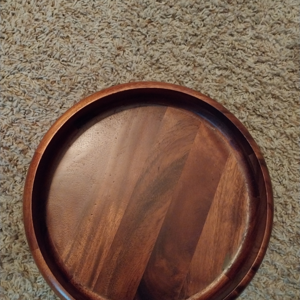 Wooden serving plate